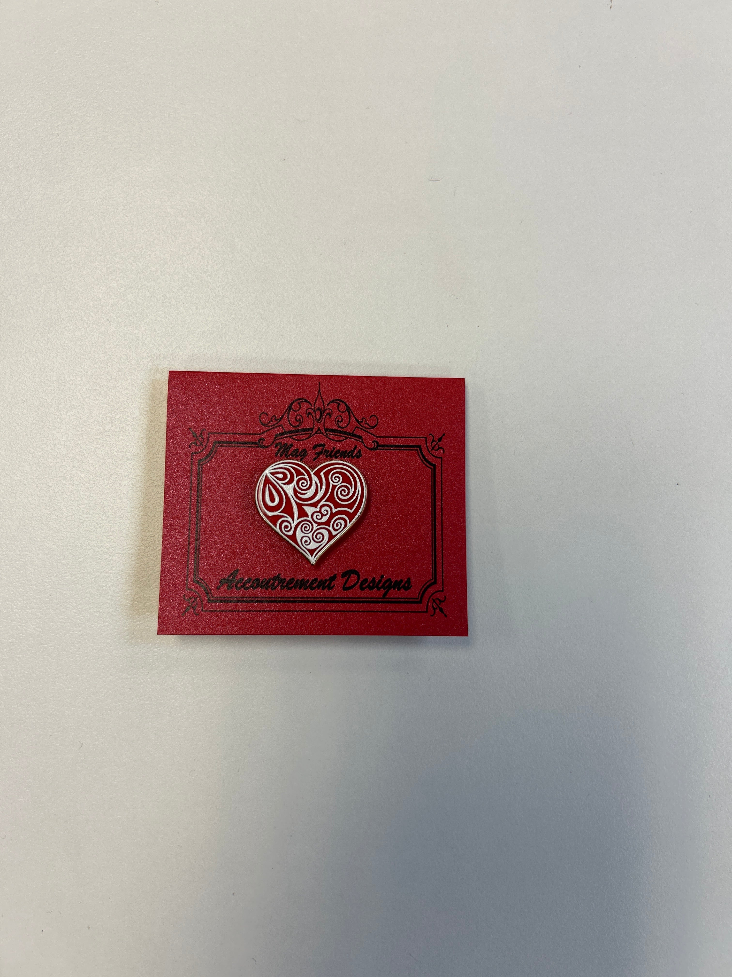 Swirl Heart Red Needleminder