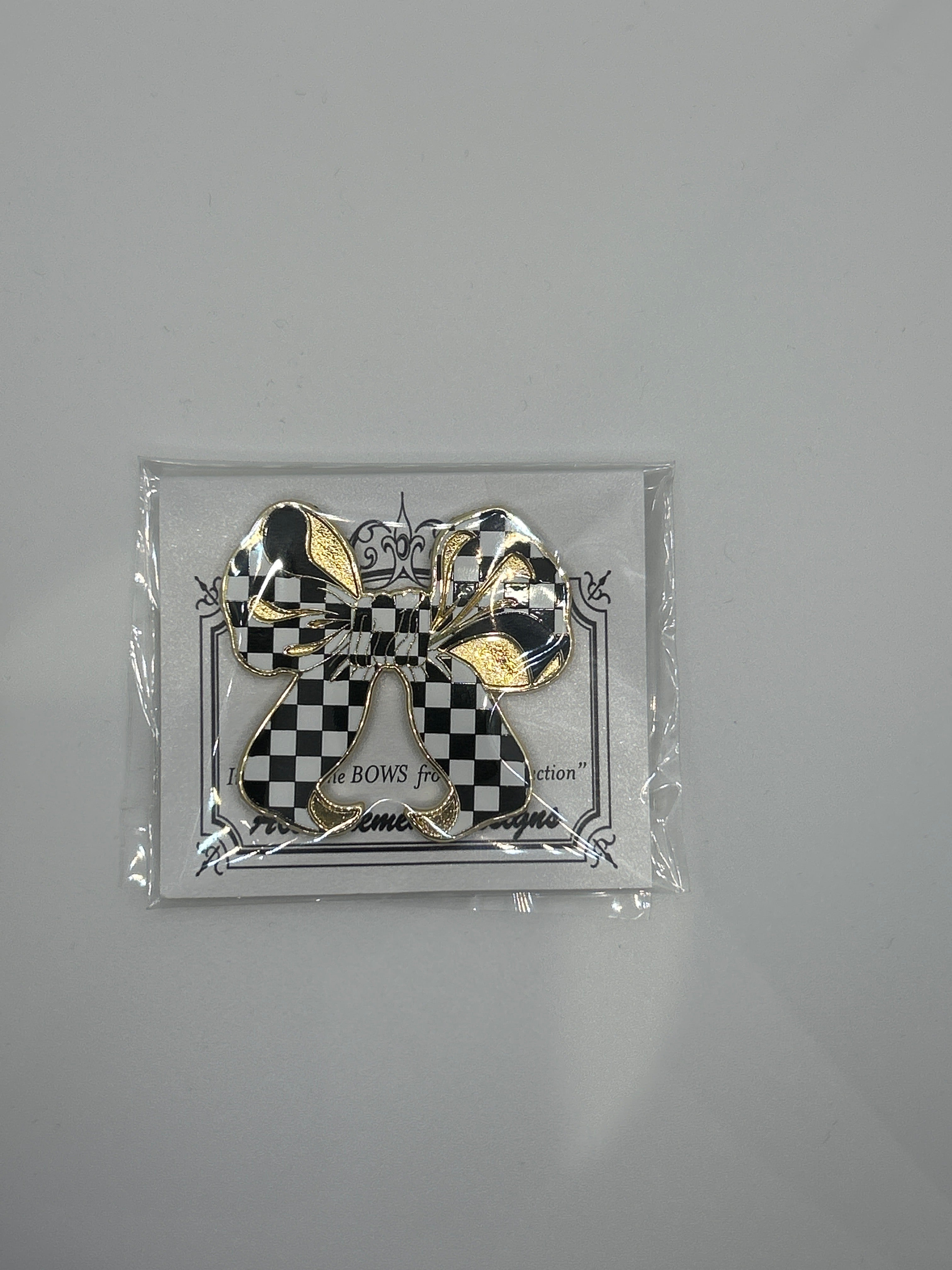 Checkerboard Bow Needleminder