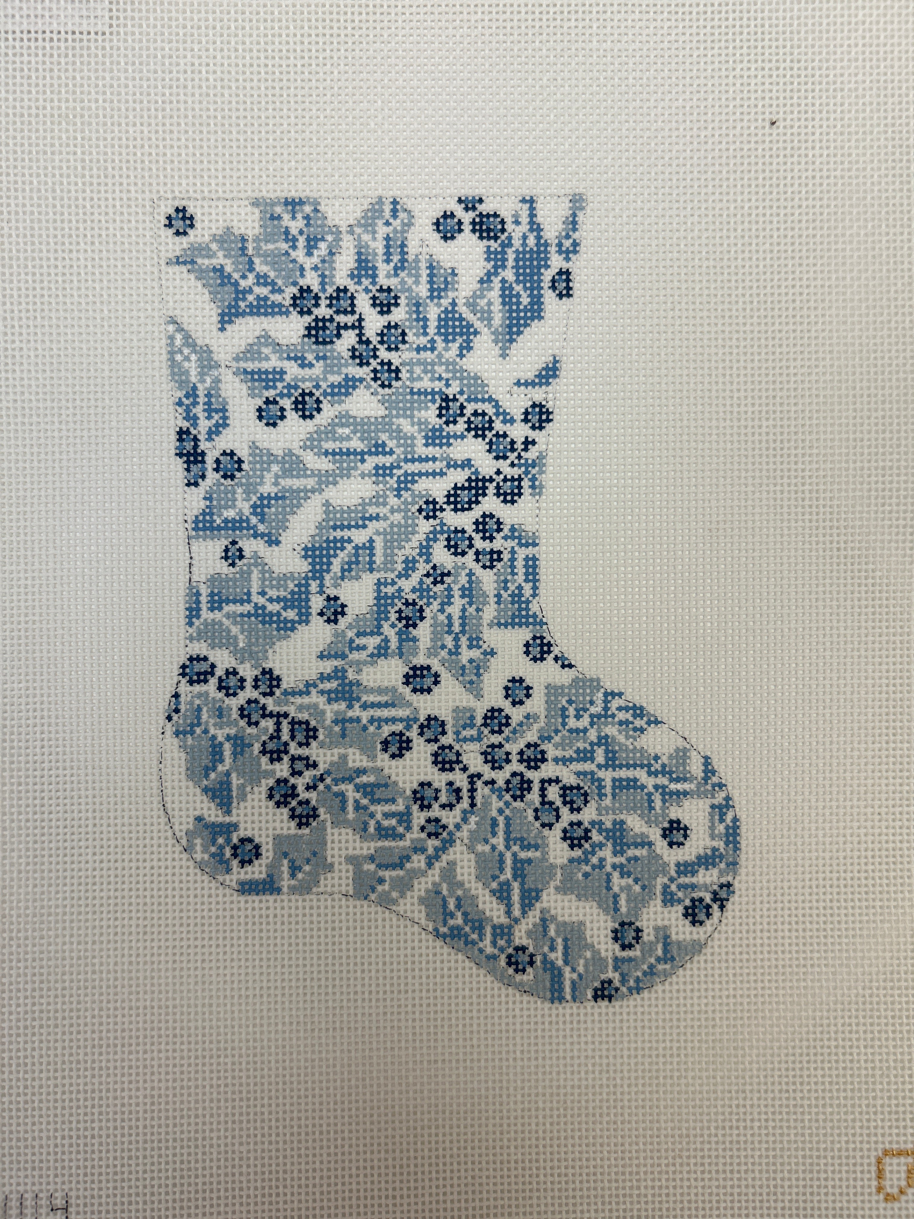 Blue & White Mini Stocking KW114