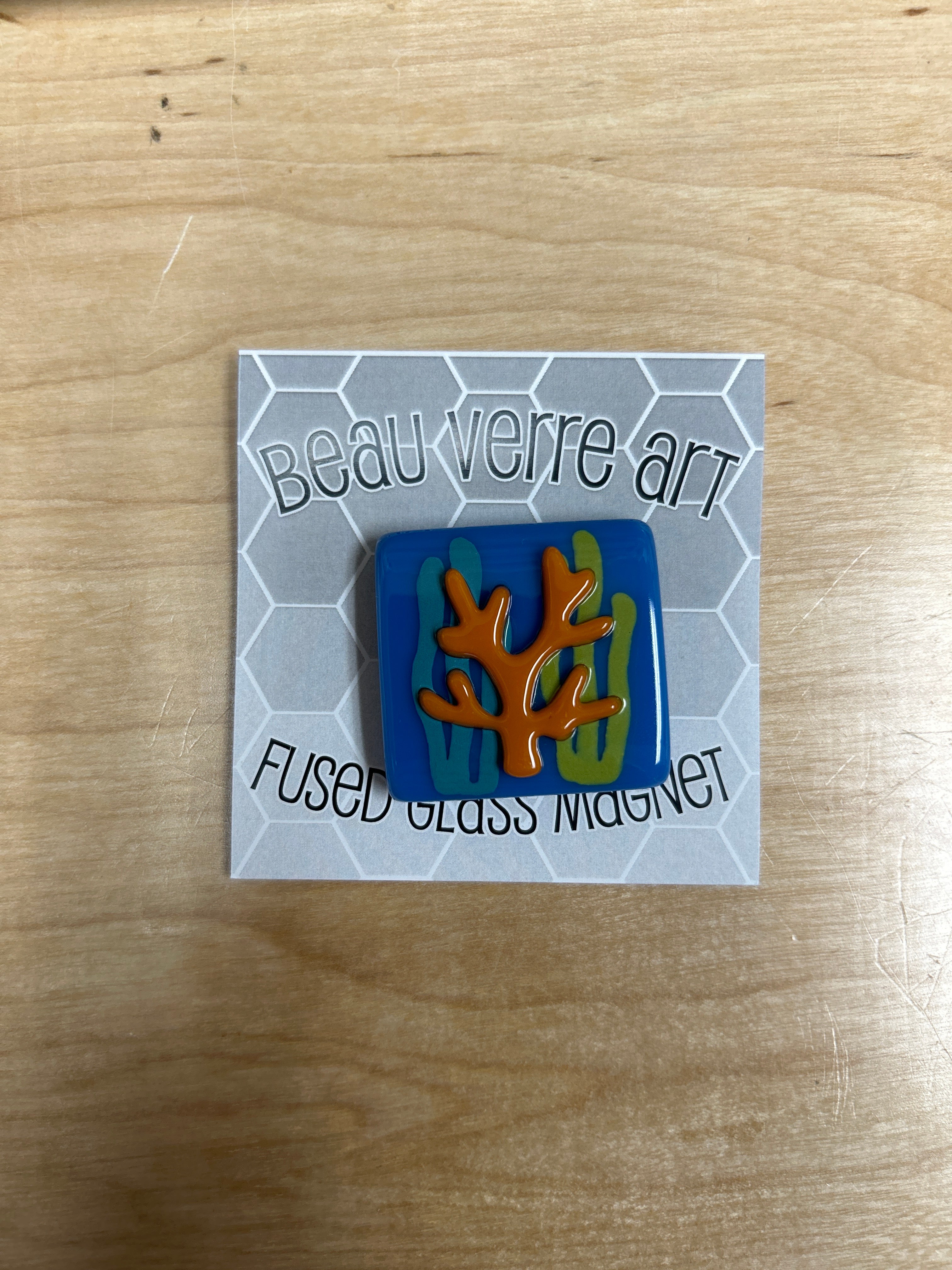 Beau Verre Coral Needleminder