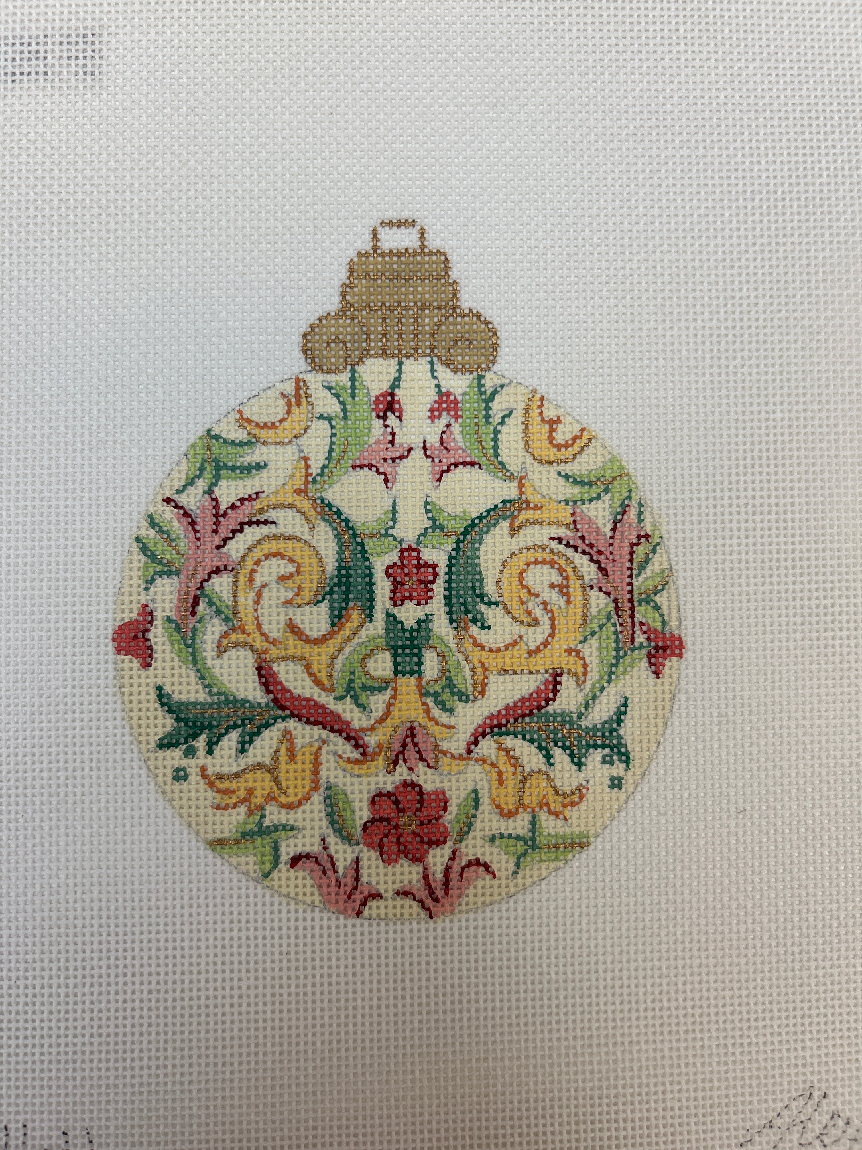 Round Ornaments by Alexa