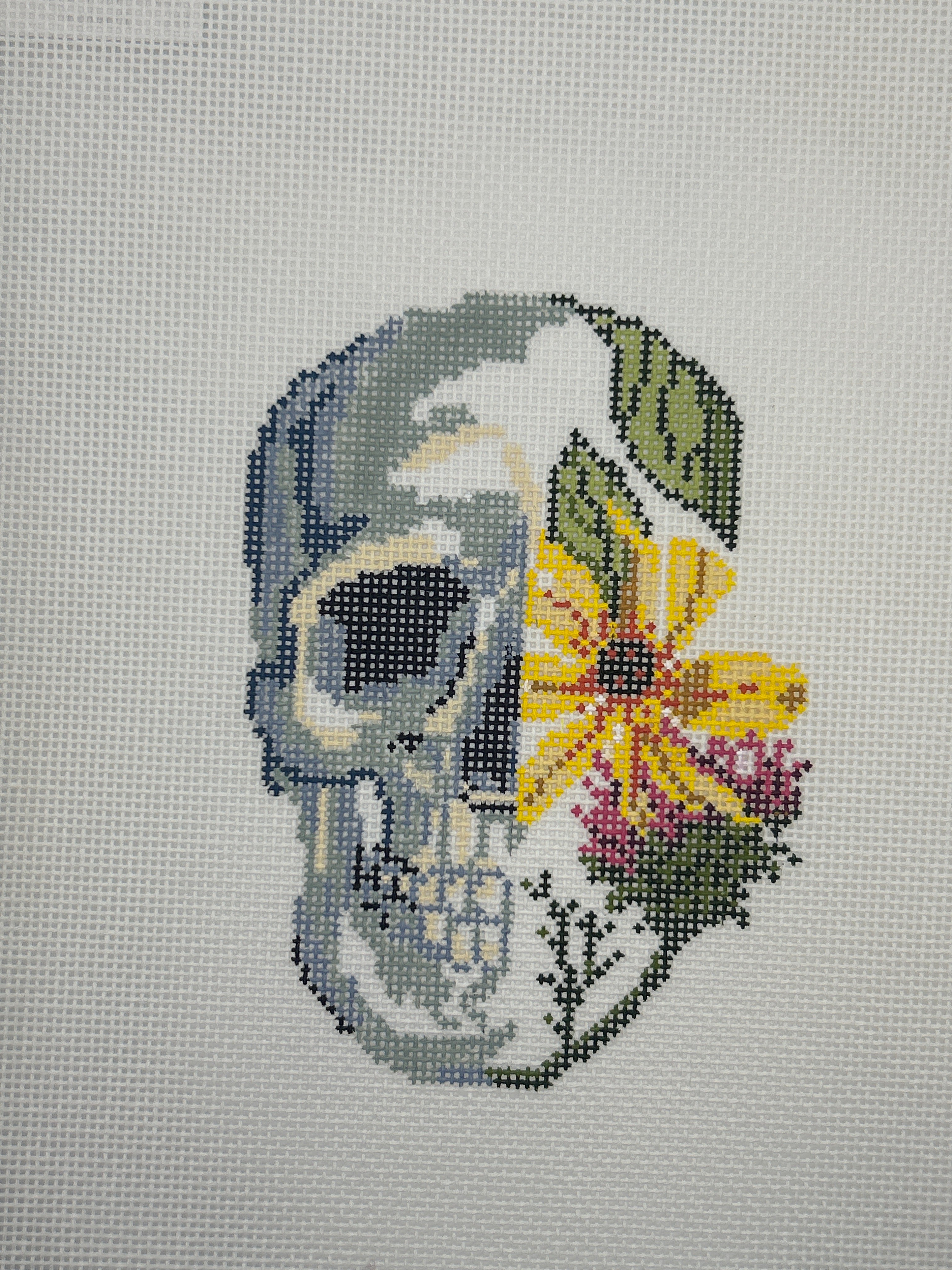 Skull with Flowers AB99