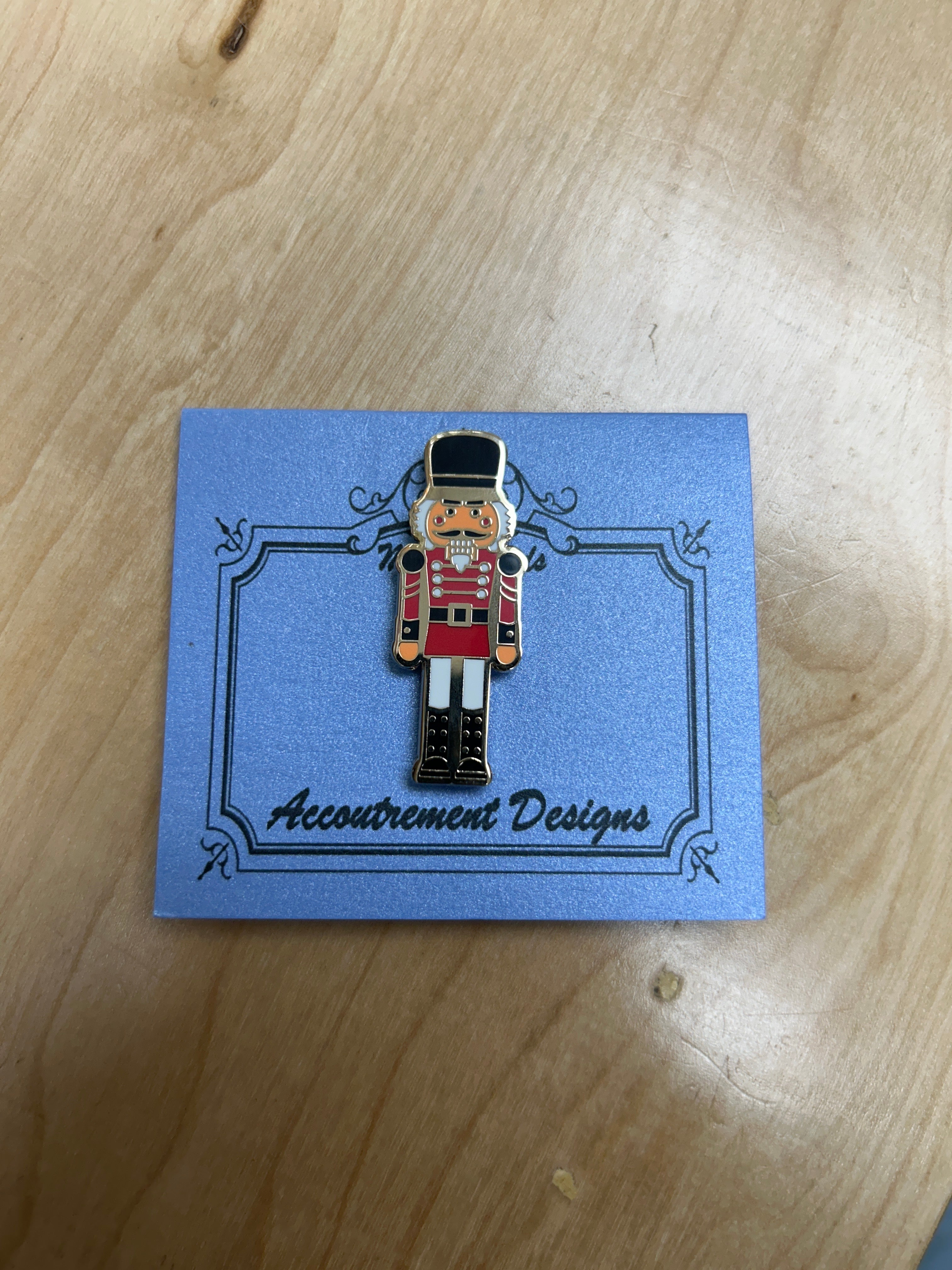 Nutcracker Needleminder