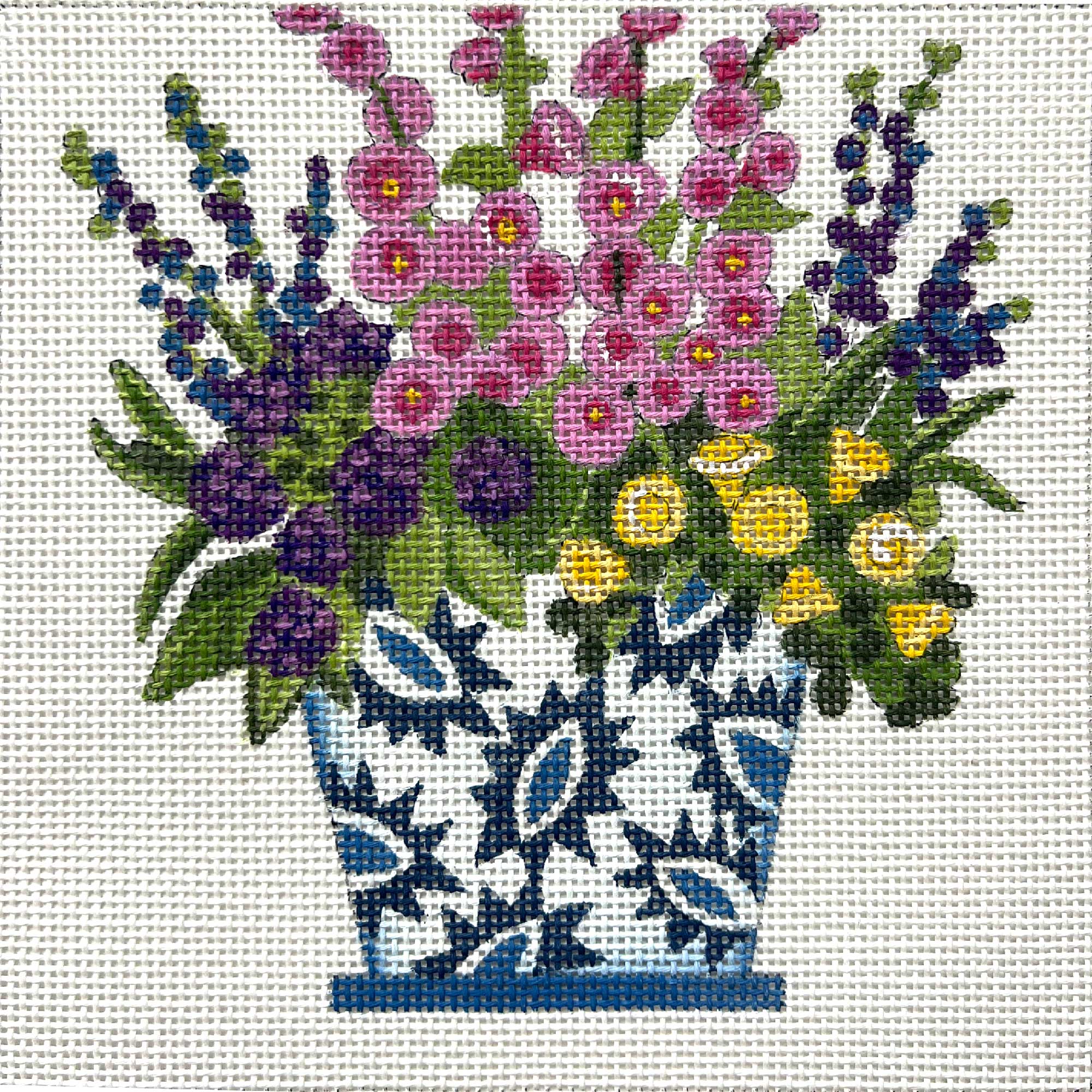 Blue/White Pot with Bouquet AP4591