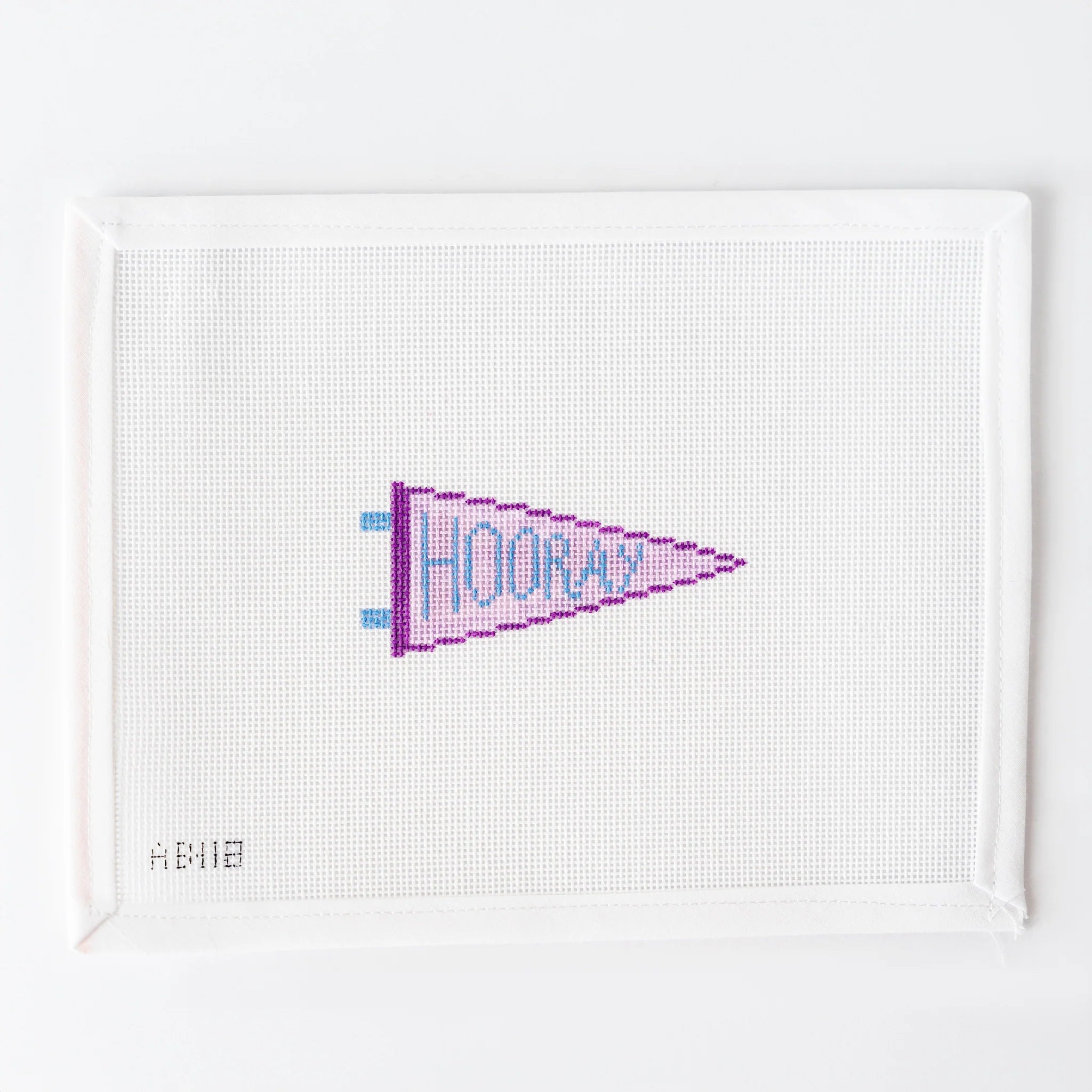 Hooray Mini Pennant  AB-118