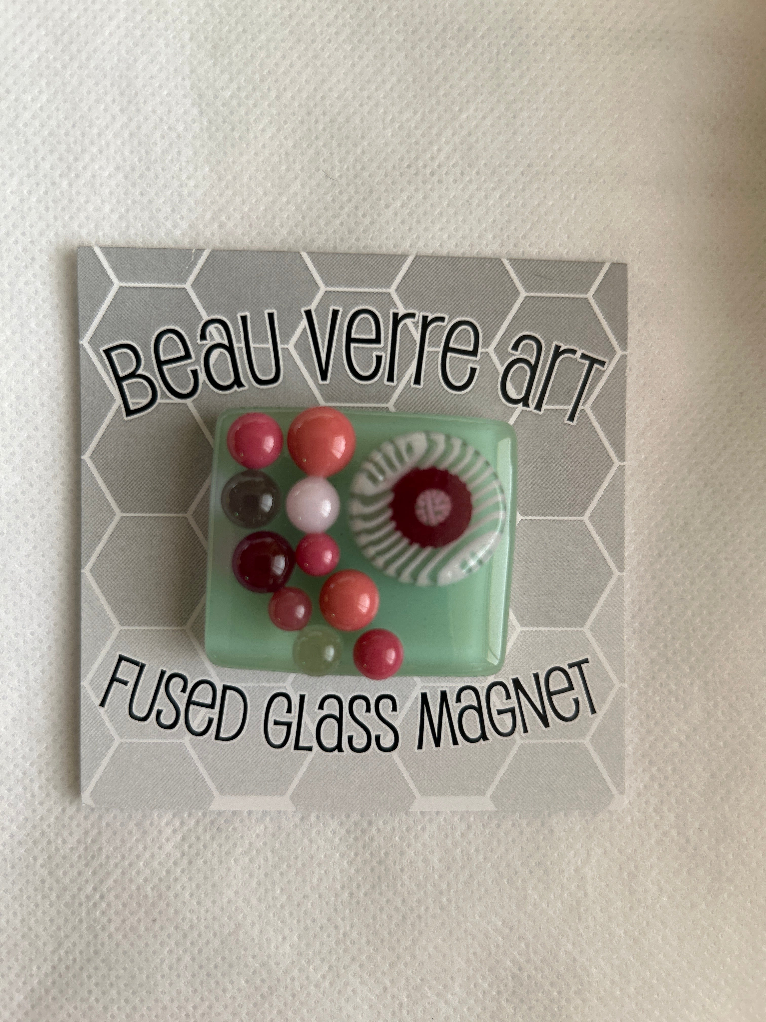 Beau Verre Art Needle Minders Pink Dots