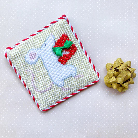 Mouse with Red Present SS106