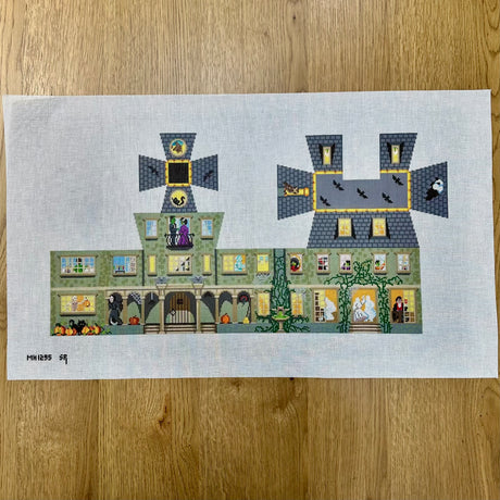 Halloween House, 3 Dimensional - 18 mesh MH1295-18