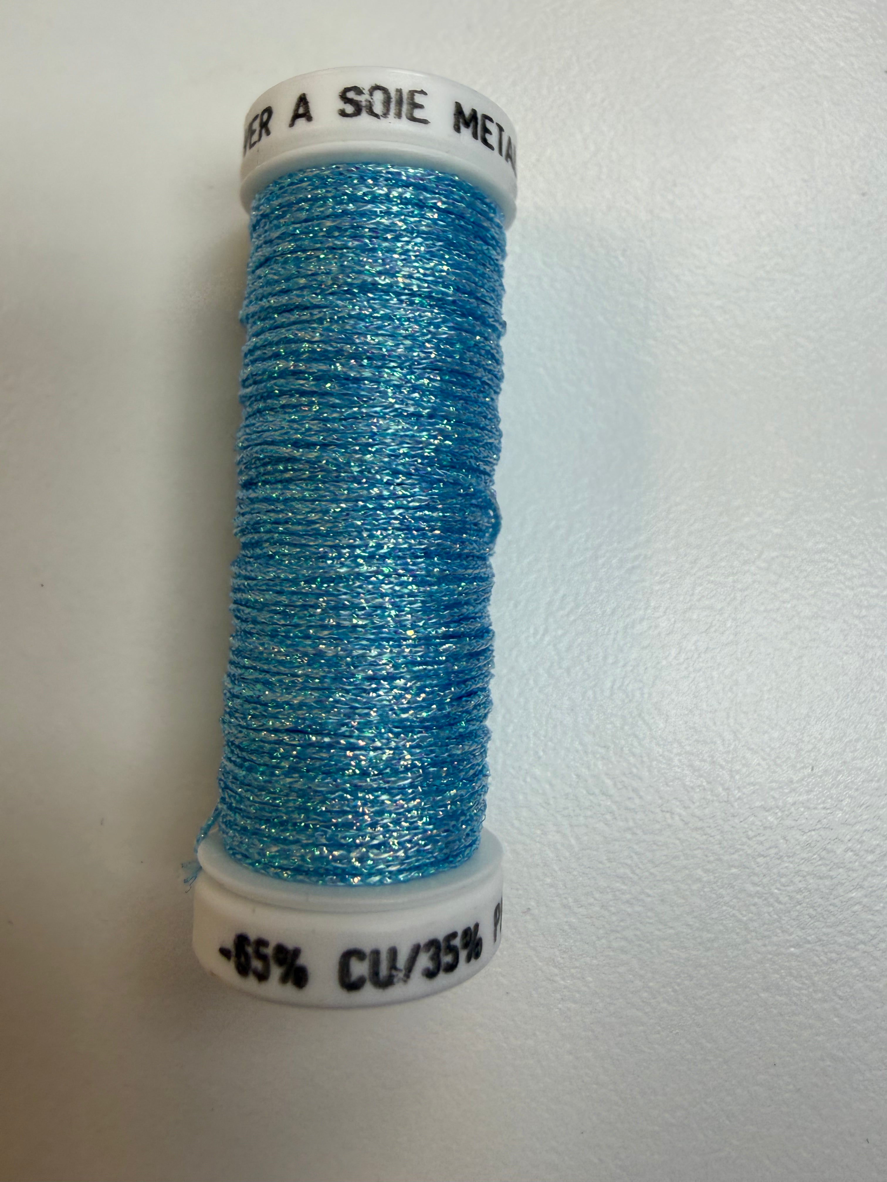 Au Ver a Soie Metallic Braid Size 8