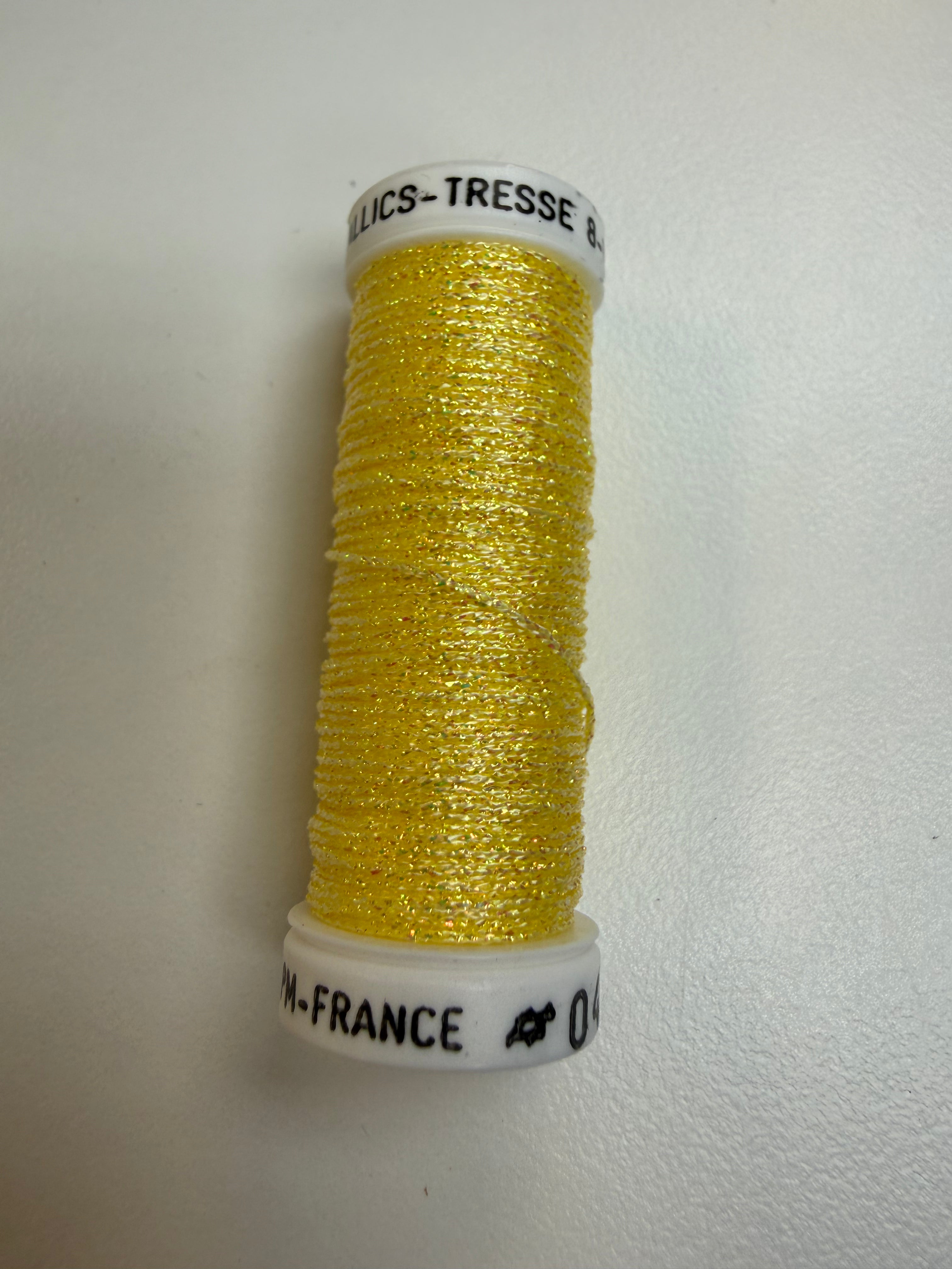 Au Ver a Soie Metallic Braid Size 8