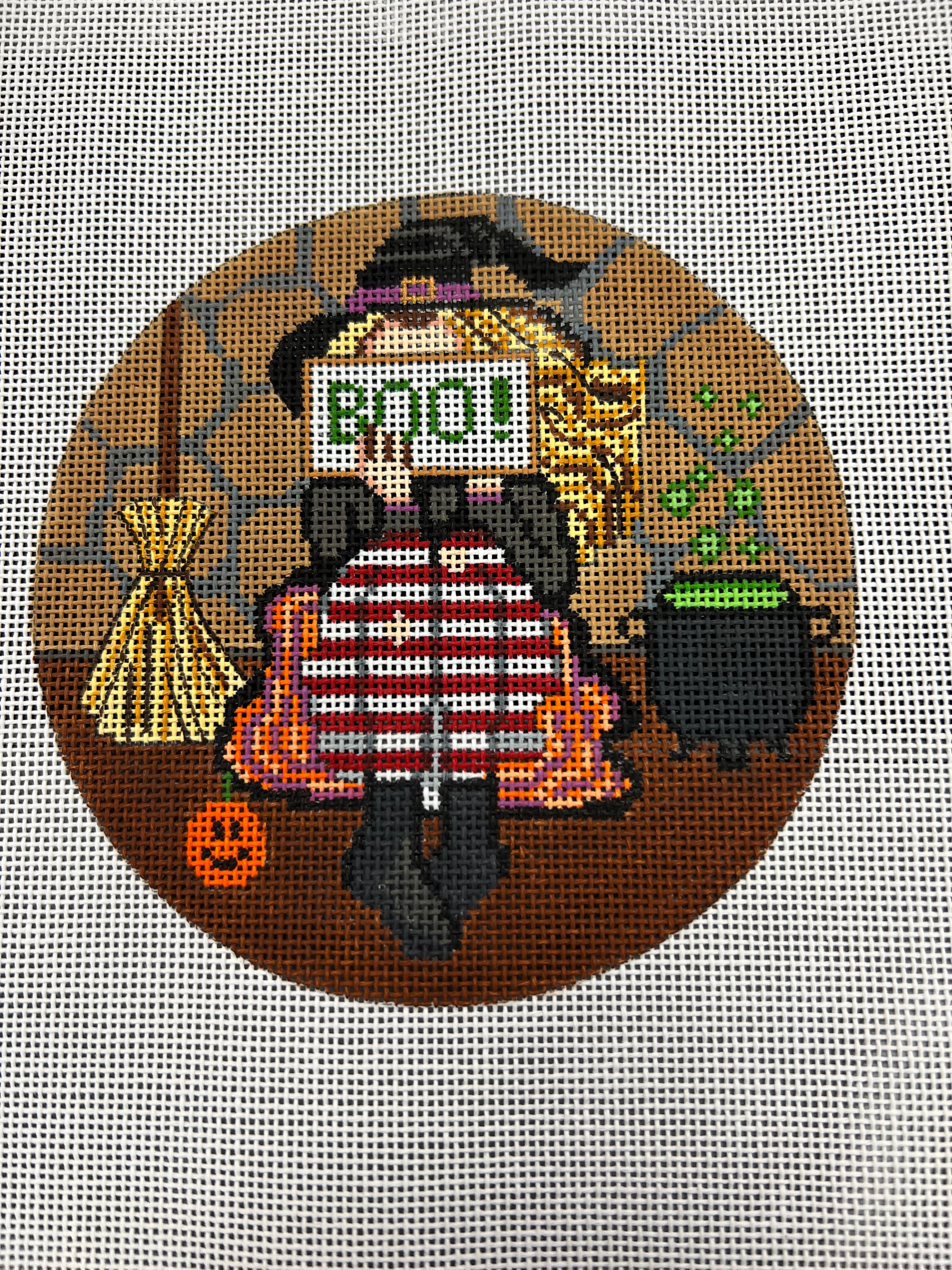 Halloween Stitching Girl Round  GE GS199