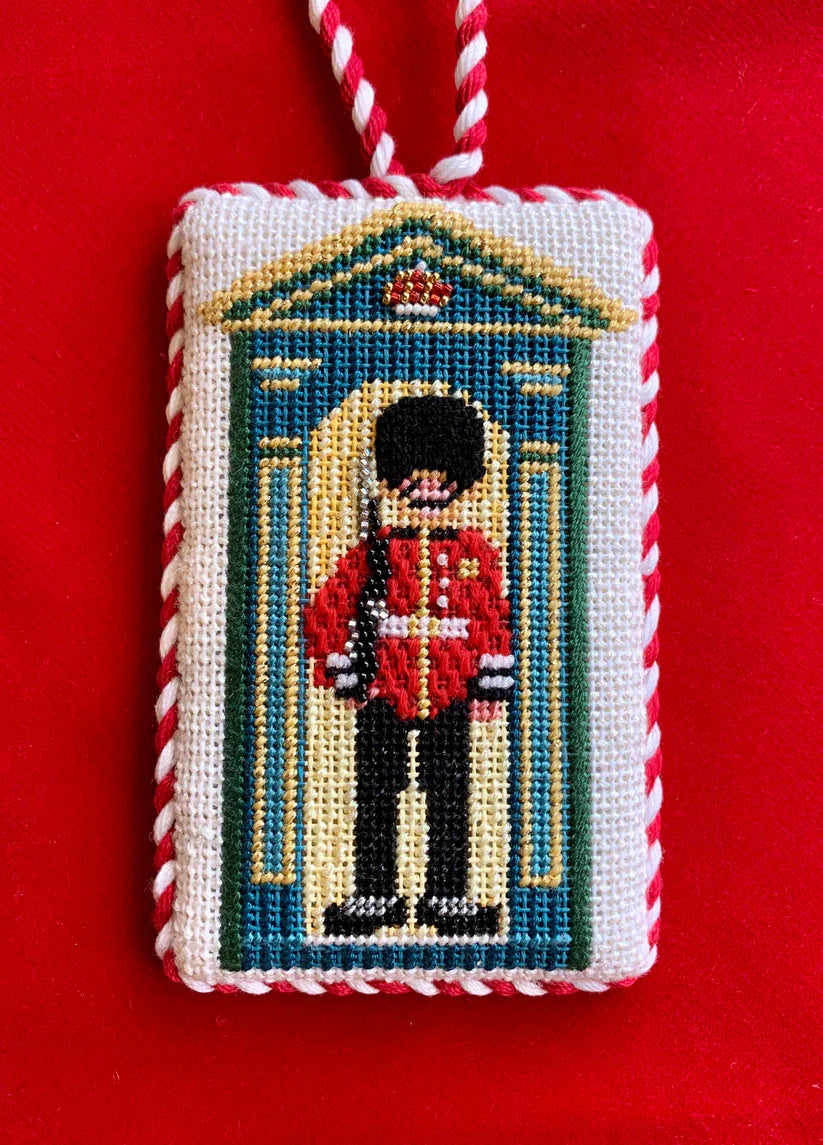 Queen's Guardsman LON2
