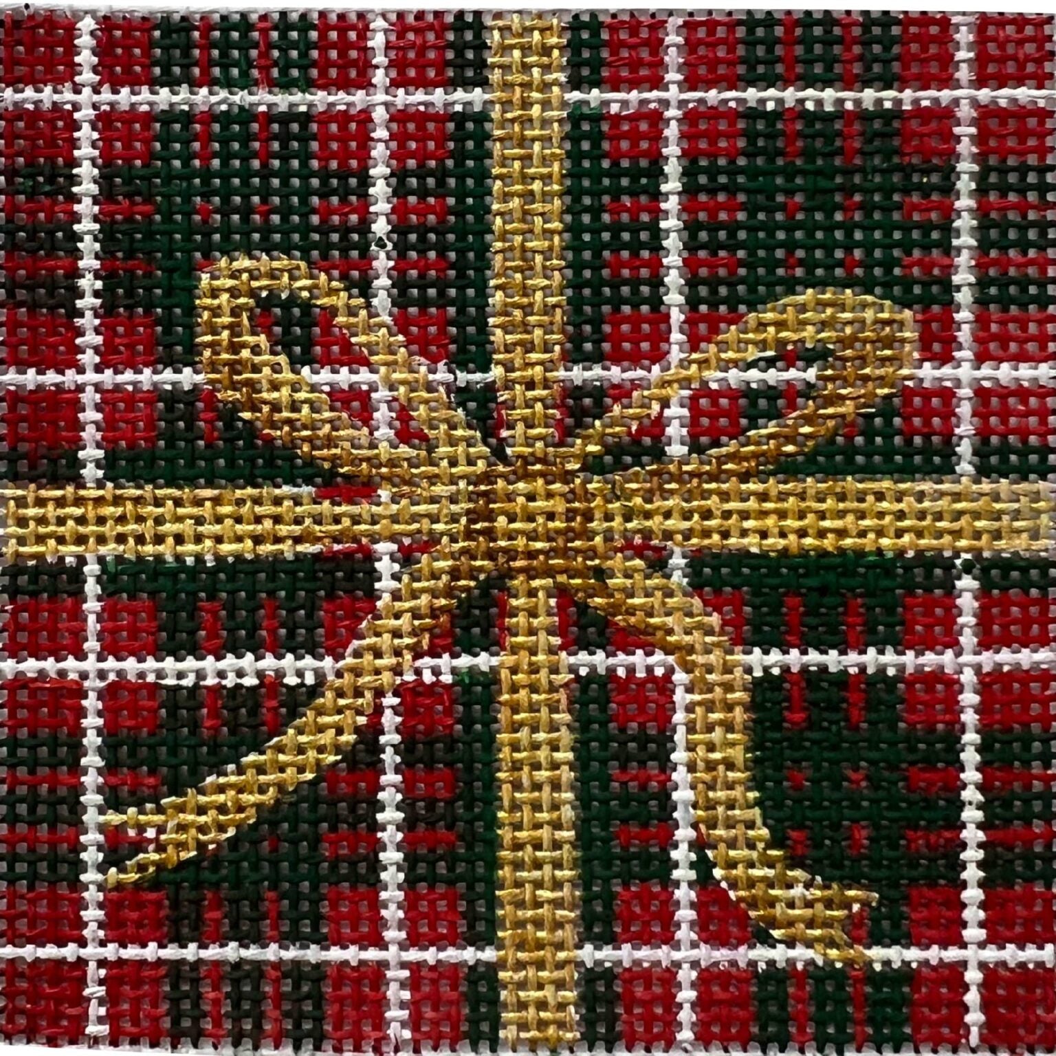 Plaid Gift w/Gold Bow X596