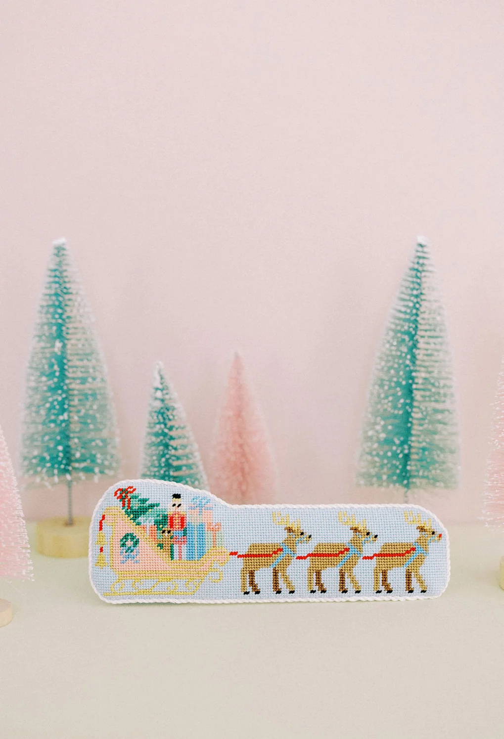 Christmas Village Sleigh LP71-18