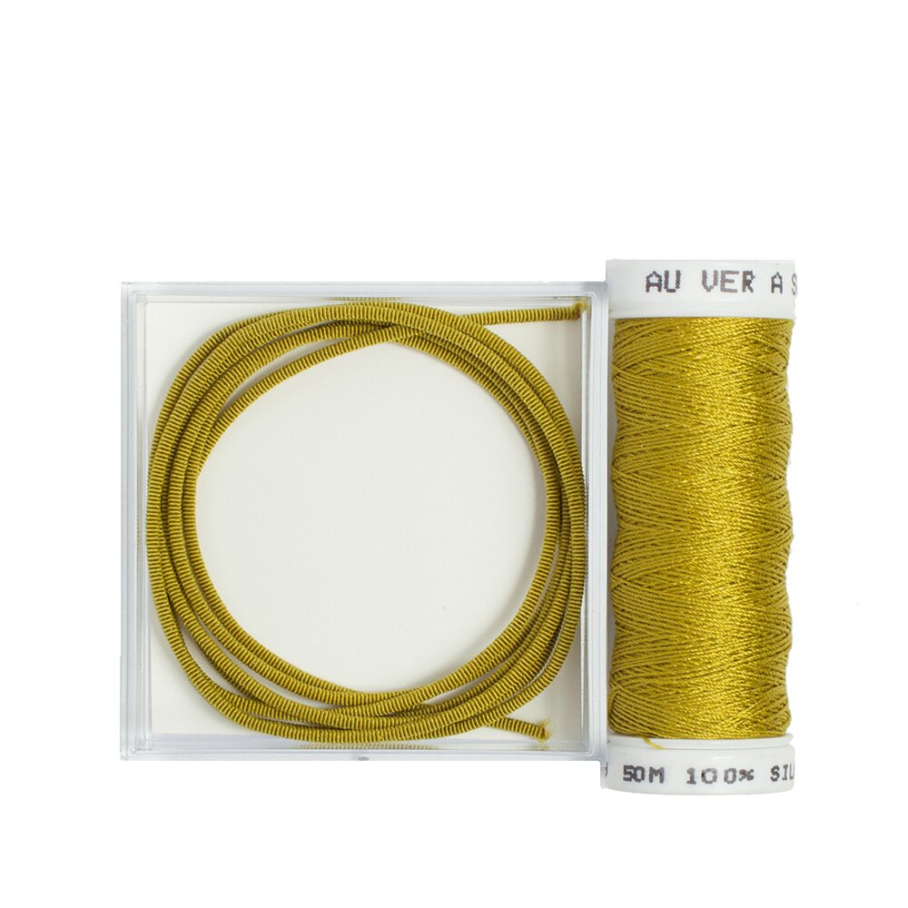 Silk Wrapped Purl Size 2 with Couching Thread