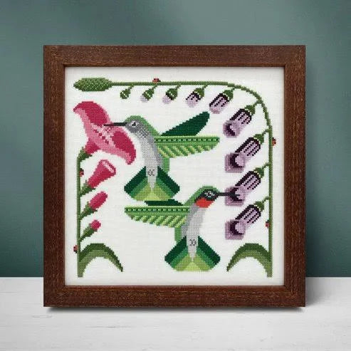 Ruby Throated Hummingbird Boomerang Stitches xs