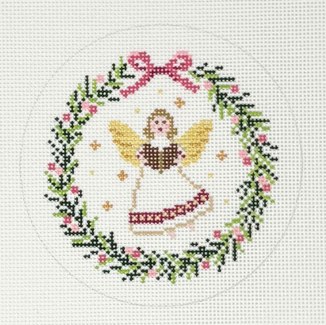 Angel Singing Wreath X-32