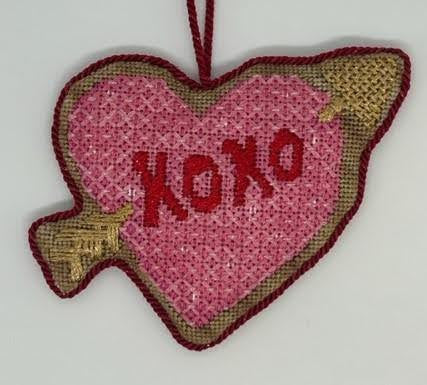 Arrow XOXO Heart Cookie w/Stitch Guide LL-C-13