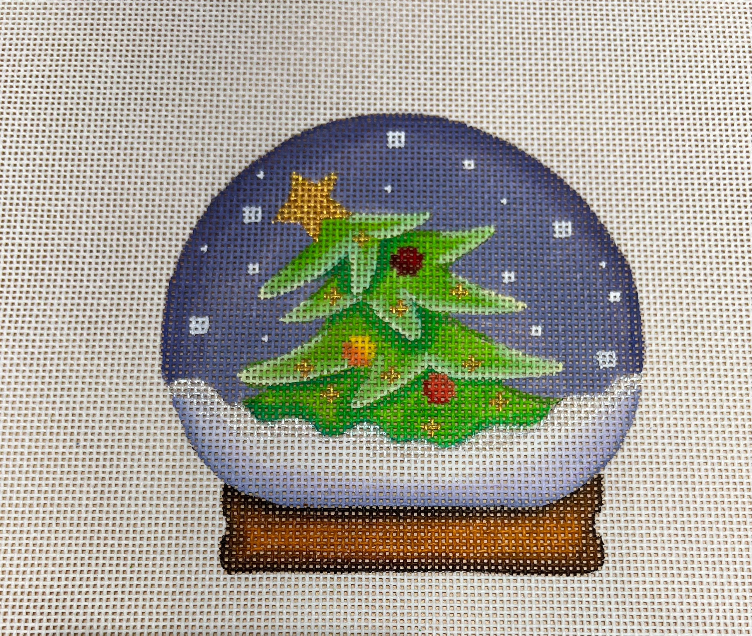 Christmas Tree Globe 43c